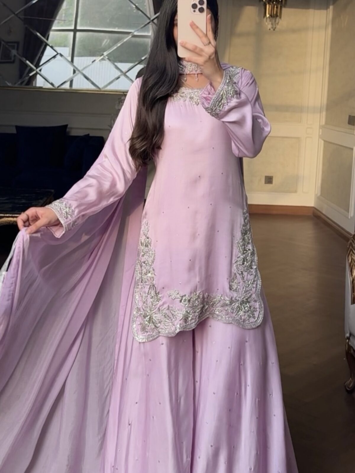 ELEGANT FESTIVE EMBROIDERED SUIT SET